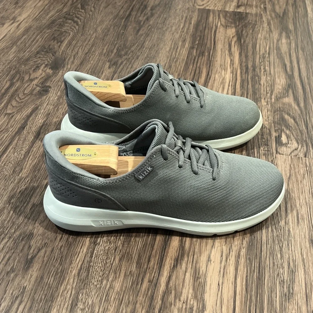 Kizik Madrid Eco Knit Gray Comfort Walking Shoes Men's Size 9.5 Women's 11 WIDE